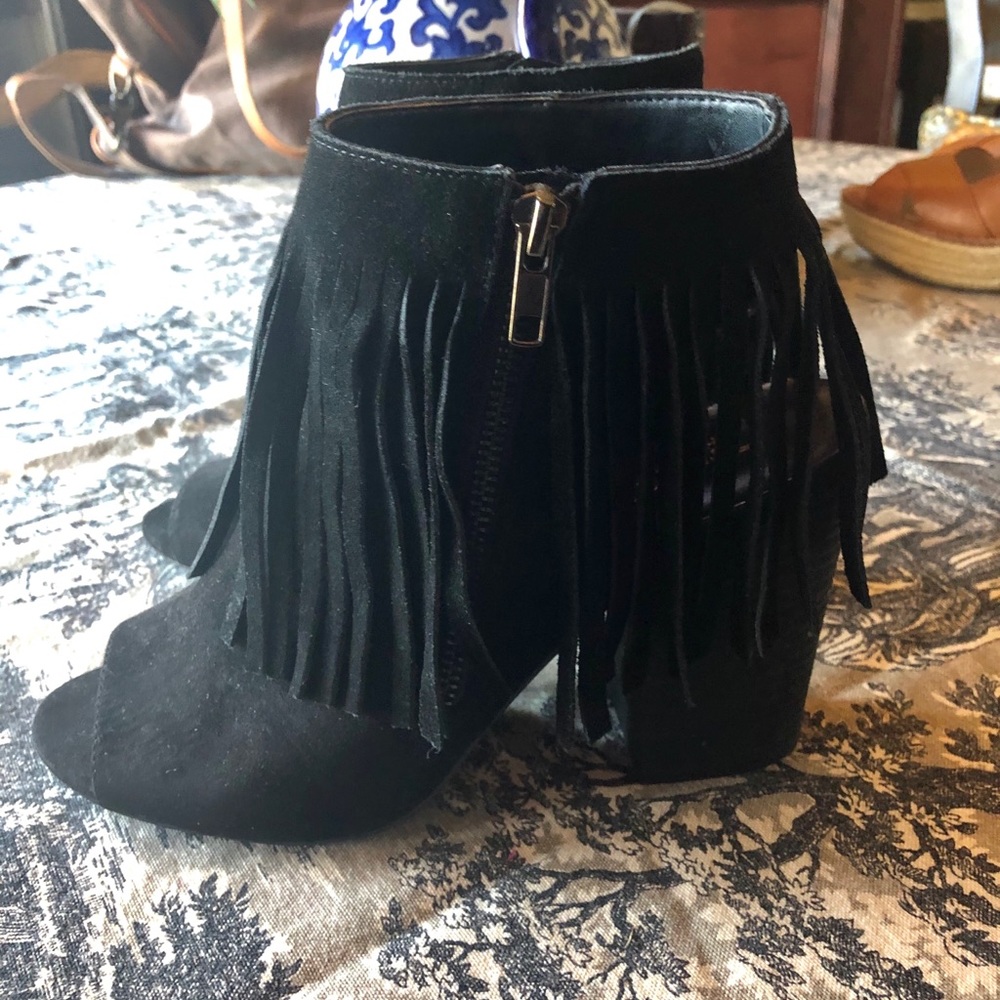 Fringe Suede Shooties